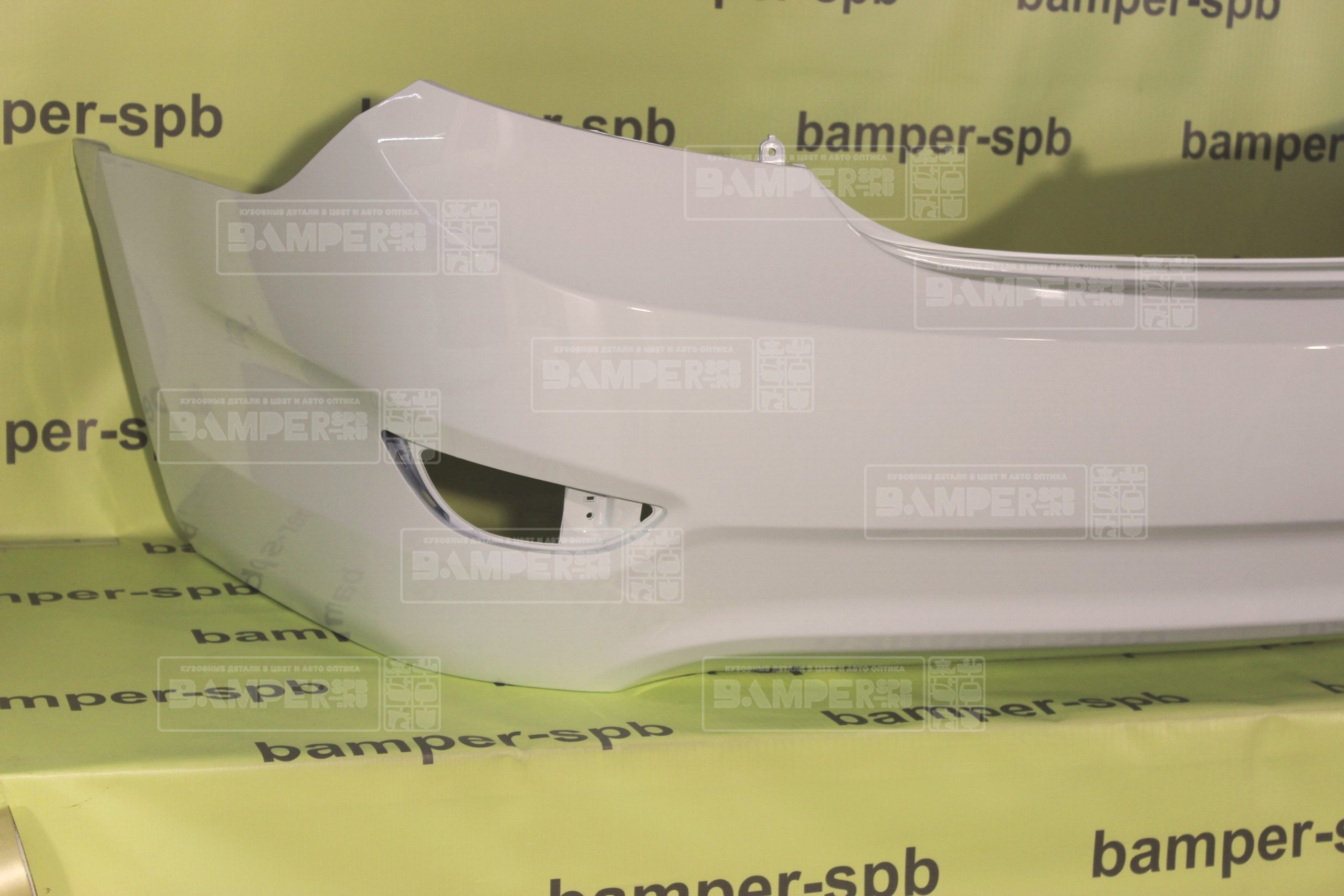 Бампер задний Hyundai Solaris 1 2011-2015 седан PGU Crystal White Белый