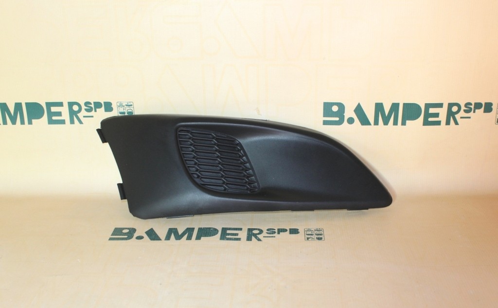 Заглушка противотуманной фары / бампера Chevrolet Aveo Т300 2011-2015 правая  А.