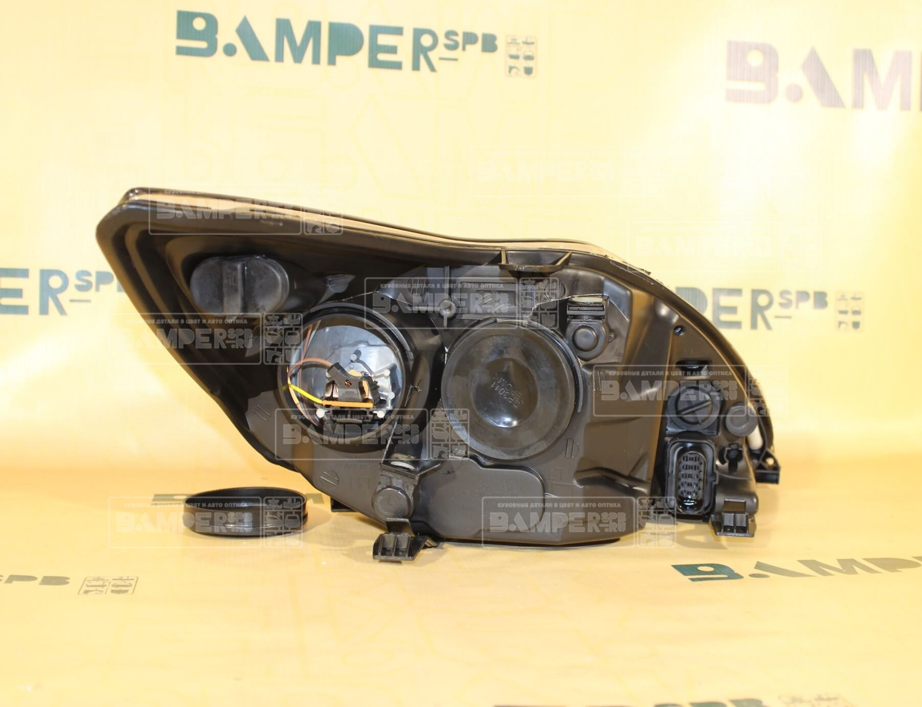 Фара левая Ford Focus 2 2008-2011 галоген светлая, ручная регулировка А.