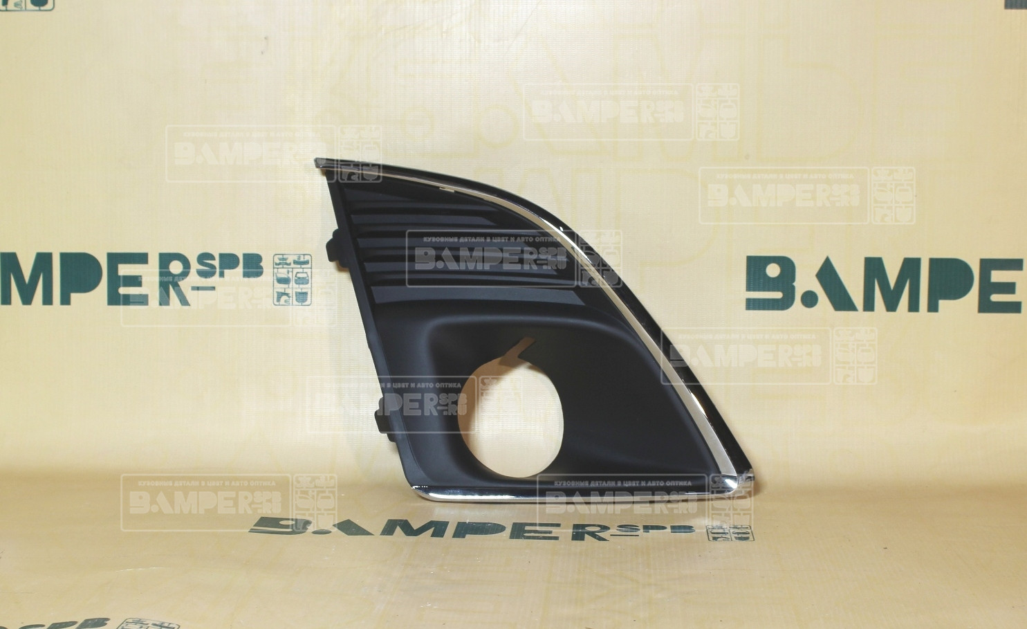 Оправа противотуманной фары Chevrolet Cruze 2013-2015 правая А.