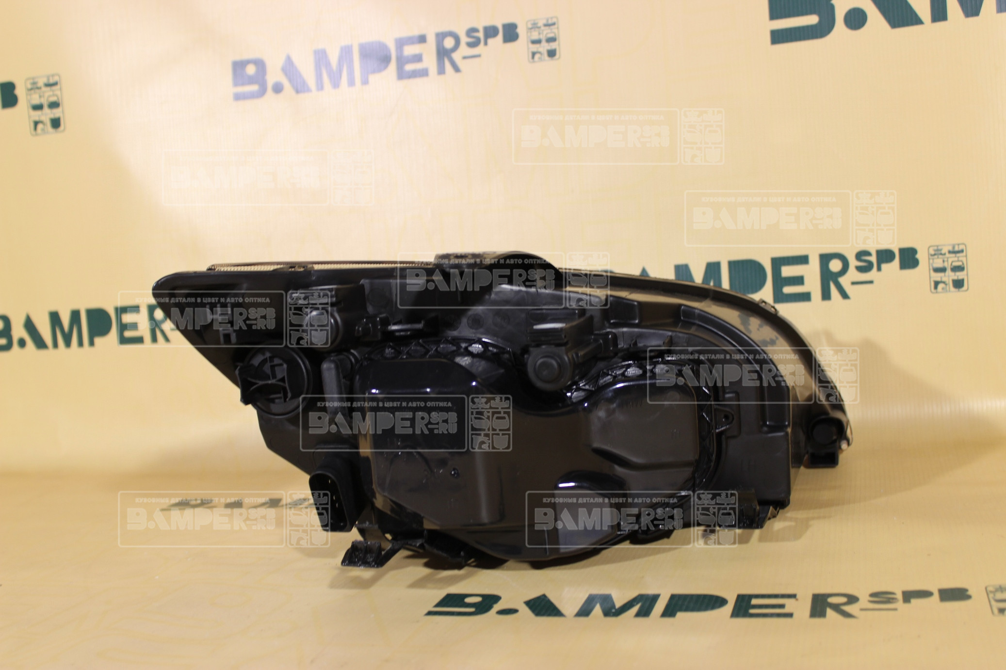 Фара левая Ford Focus 2 2005-2008 галоген черная Э.
