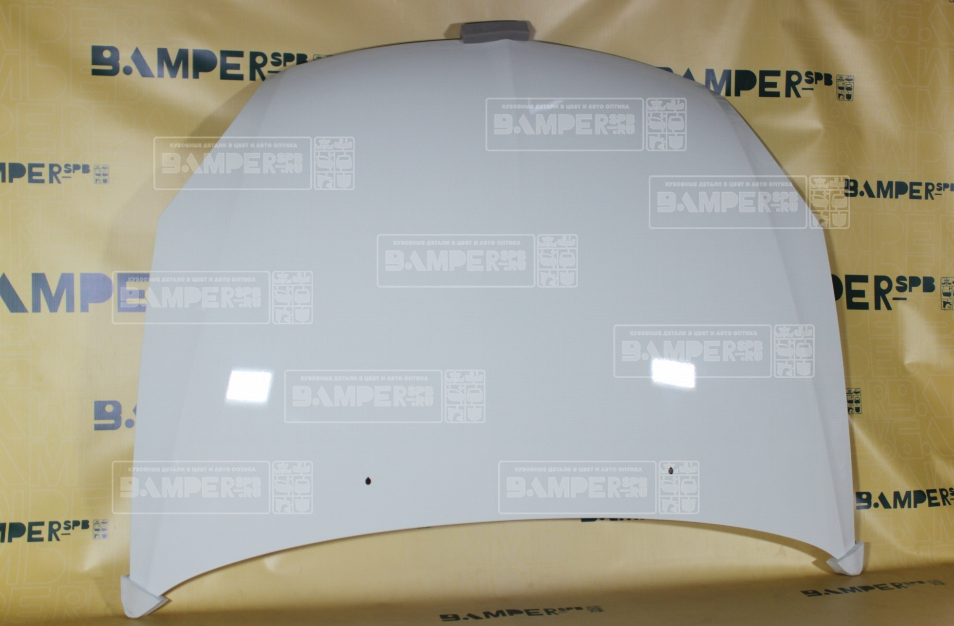 Капот Mitsubishi Lancer 2000-2007 W37, 3E Frost White Белый