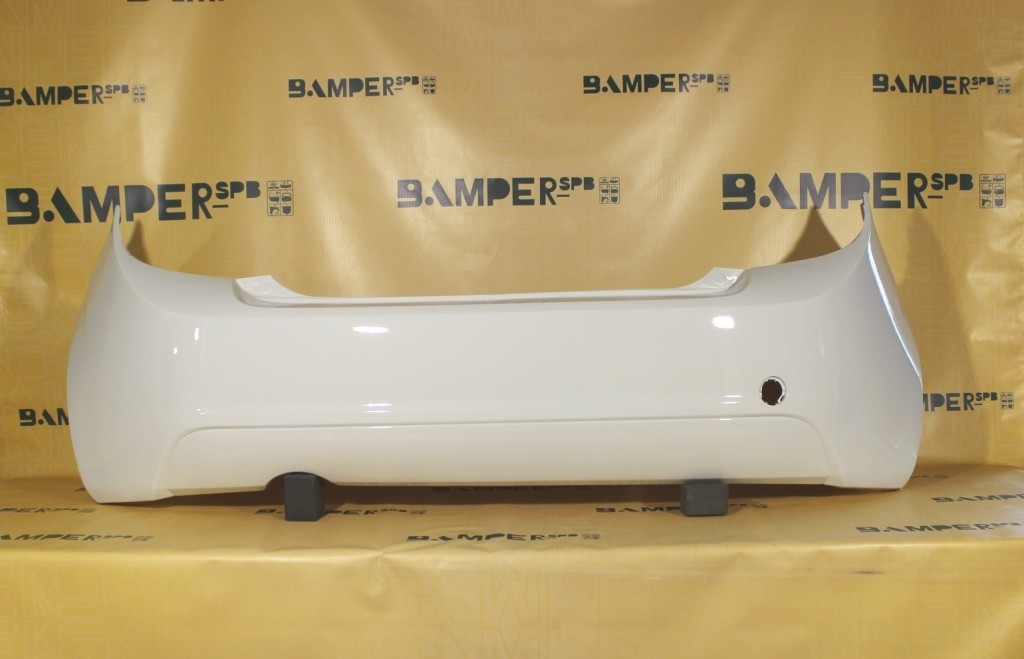 Бампер задний Chevrolet Aveo Т300 2011-2015 хетчбэк GAZ, 40R Summit White Белый