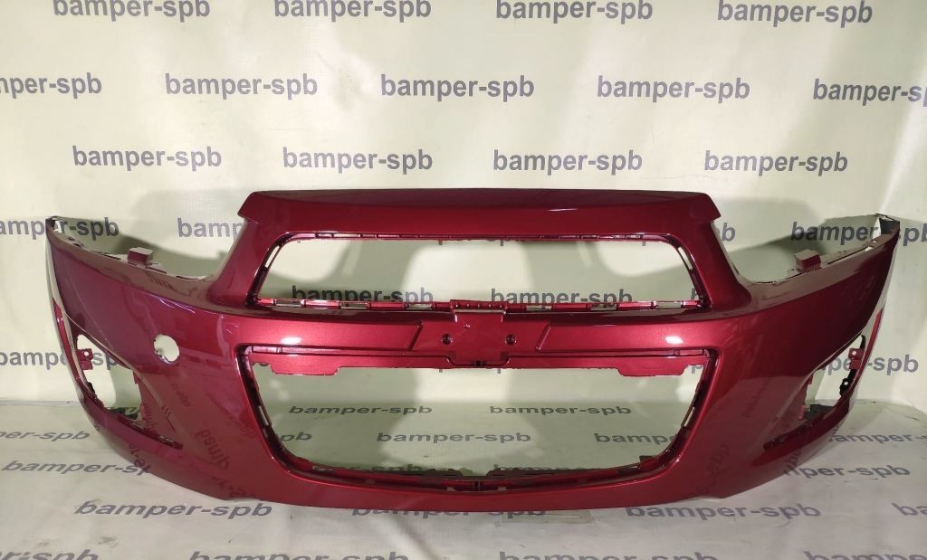 Бампер передний Chevrolet Aveo T300 2011-2015 06U, GQV Flame Red Красный