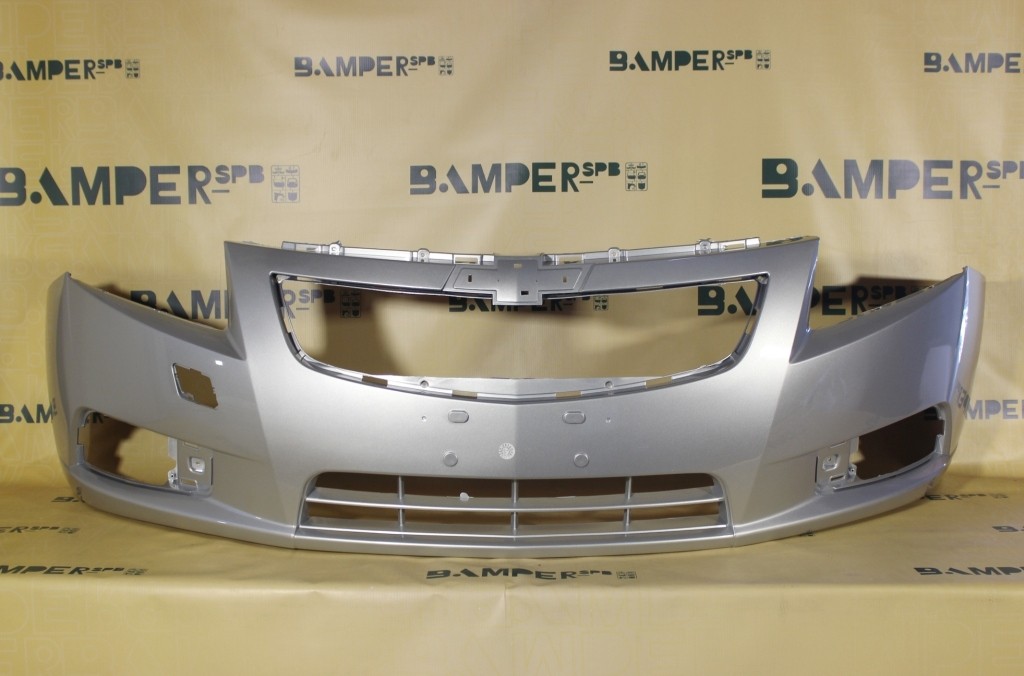 Бампер передний Chevrolet Cruze 2009-2013 GAN, 176 Switchblade Silver Серебристый