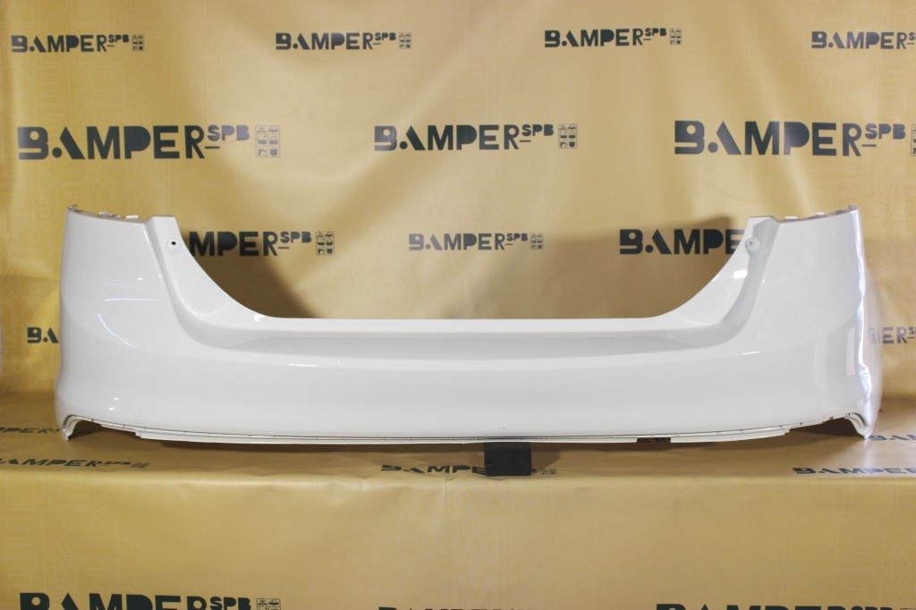 Бампер задний Ford Focus 3 2011-2015 седан 7VTA Frozen White Белый