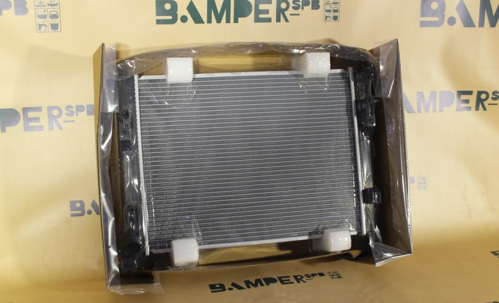 Радиатор Renault Logan 2 2014-2021 / Arkana 2018- / Duster 2010-2021 / Kaptur 2016-2020 / Sandero 2014-2019 / Renault Sandero Stepway 2 2014-2022 / LADA Vesta 2015-2023 / X-RAY 2015- пластинчатый А. Радиатор Renault Logan 2 2014-2021 / Arkana 2018- / Duster 2010-2021 / Kaptur 2016-2020 / Sandero 2014-2019 / Renault Sandero Stepway 2 2014-2022 / LADA Vesta 2015-2023 / X-RAY 2015- пластинчатый А.