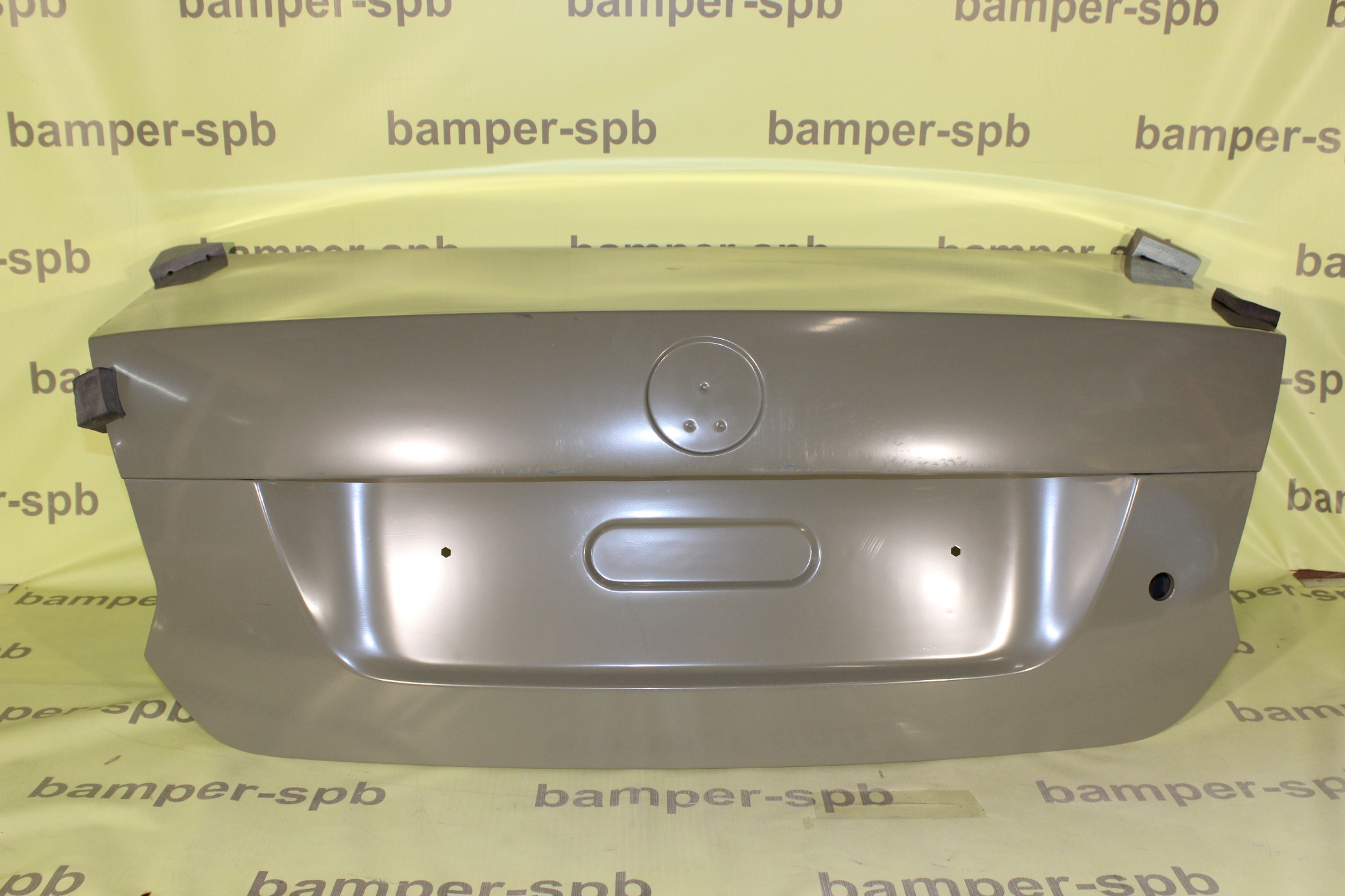 Крышка багажника Volkswagen Polo 5 2010-2020 SDN с отв. под ключ Э.
