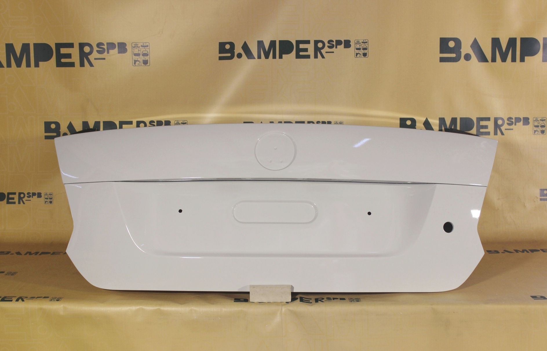 Крышка багажника Volkswagen Polo 5 2010-2020 SDN с отв. под ключ 0Q, C9A, LC9A Pure White Белый