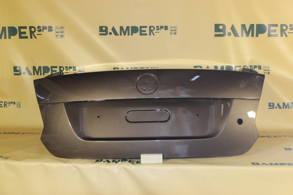 Крышка багажника Volkswagen Polo 5 2010-2020 SDN с отв. под ключ 4Q, LH8Z Toffee Brown, Graciosa Коричневый