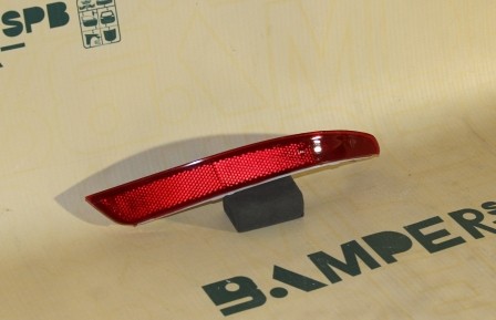 Отражатель / катафот Nissan Almera G15 2012-2019 правый Э.