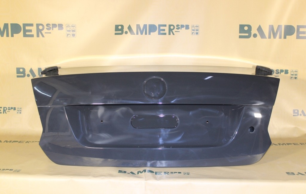 Крышка багажника Volkswagen Polo 5 2010-2020 SDN с отв. под ключ 5K, I7F, LI7F Urano Grey Серый Крышка багажника Volkswagen Polo 5 2010-2020 SDN с отв. под ключ 5K, I7F, LI7F Urano Grey Серый