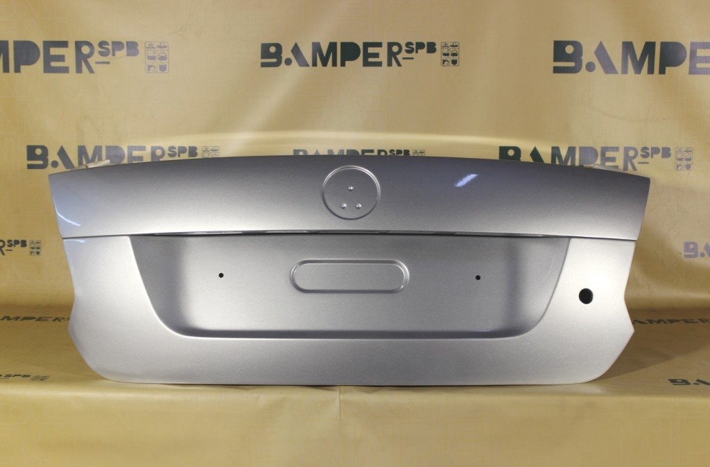 Крышка багажника Volkswagen Polo 5 2010-2020 SDN с отв. под ключ 8E, LA7W, A7W Reflex Silver Серебристый