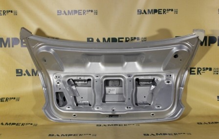 Крышка багажника Volkswagen Polo 5 2010-2020 SDN с отв. под ключ 8E, LA7W, A7W Reflex Silver Серебристый