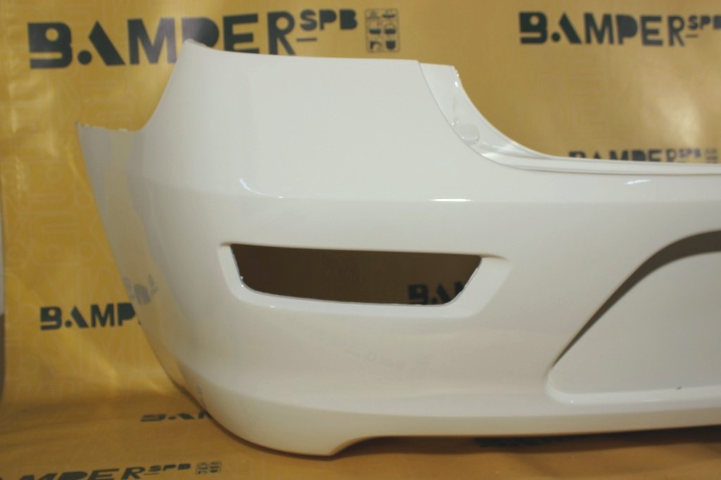 Бампер задний Chevrolet Cruze 2009-2016 хетчбэк GAZ, 40R Summit White Белый солид Т.