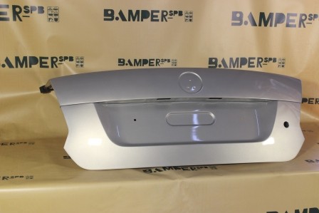 Крышка багажника Volkswagen Polo 5 2010-2020 SDN с отв. под ключ 7B, LR7L Silver Leaf Серебристо-желтый