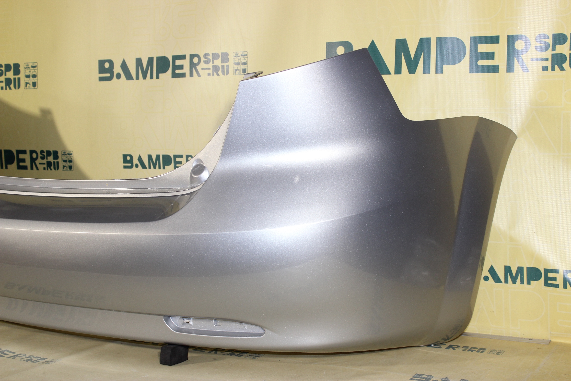 Бампер задний Chevrolet Lacetti 2004-2013 хетчбэк 92U, GCY Poly Silver Серебристый