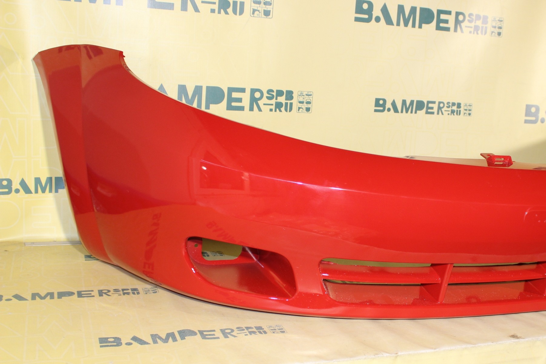 Бампер передний Chevrolet Lacetti 2004-2013 хетчбэк 73L, GGE, 71U Super Red Красный