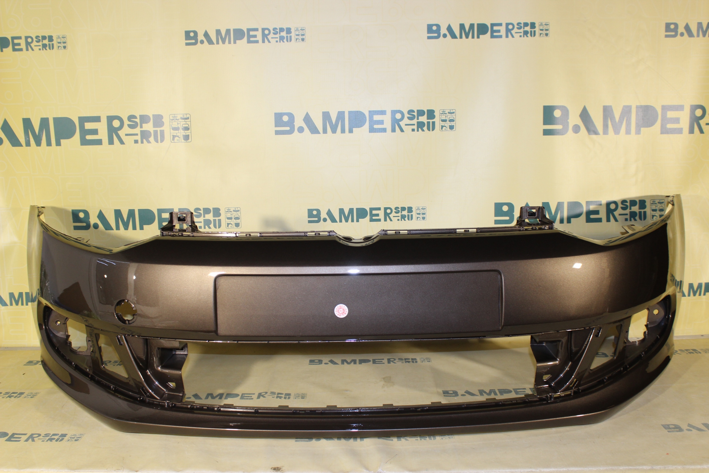 Бампер передний Volkswagen Polo 5 2010-2015 SDN 4Q, LH8Z Toffee Brown Graciosa Коричневый