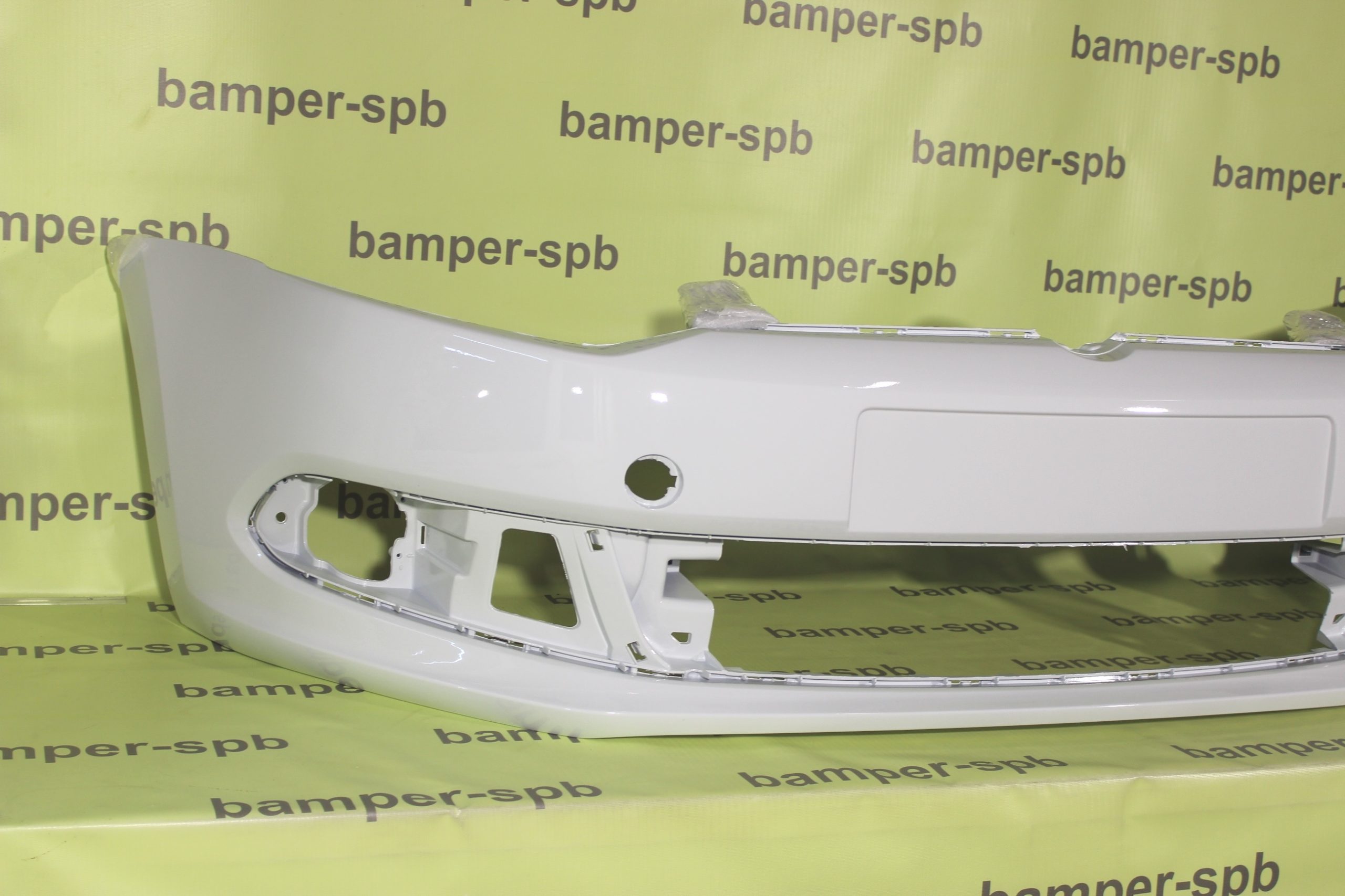 Бампер передний Volkswagen Polo 5 2010-2015 SDN B4, B9A, LB9A Candy White Белый Т.