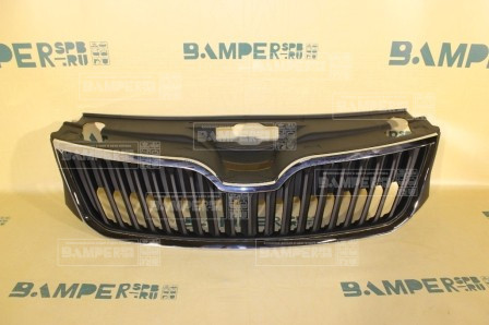 Решетка радиатора Skoda Rapid 2012-2020 хромированная окантовка Э.